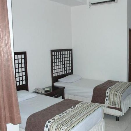 Hotel Bontocinde 马卡萨 外观 照片
